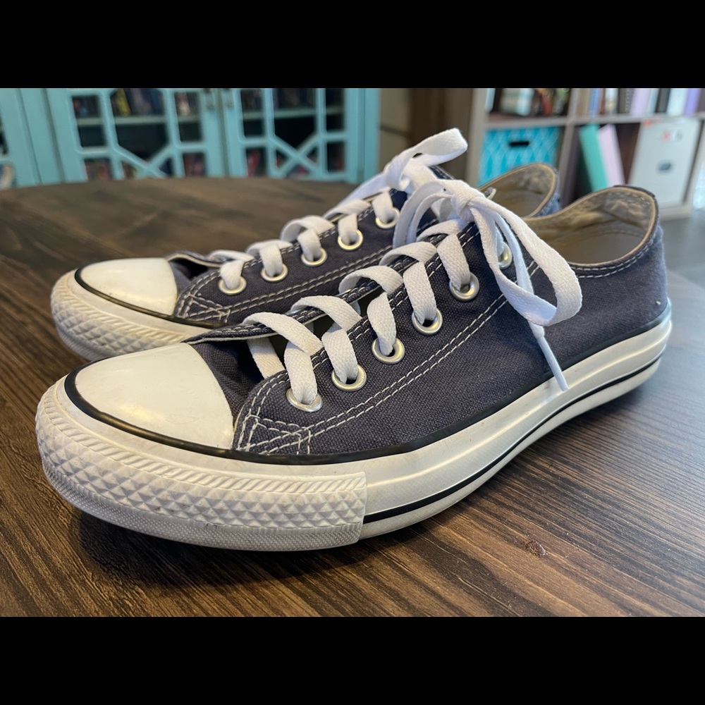 Converse Navy Blue Womens Size 7-1/2